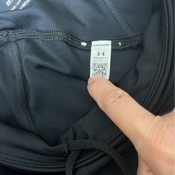 Under Armour HEATGEAR Compression Mileage Capri Leggings Black XS Athletic - Picture 8 of 9